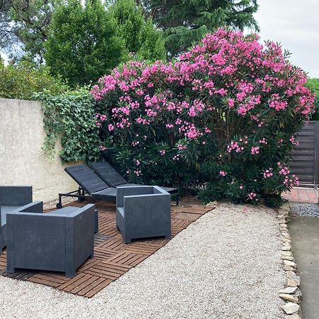 Au Coeur De La Pinede De 1 A 4 Personnes Villa Langlade Dış mekan fotoğraf