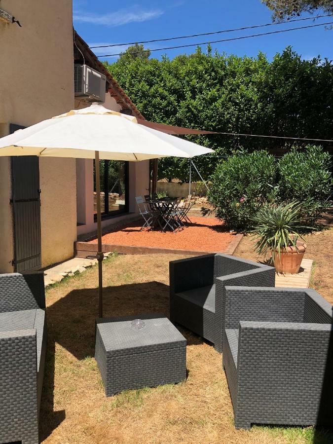 Au Coeur De La Pinede De 1 A 4 Personnes Villa Langlade Dış mekan fotoğraf